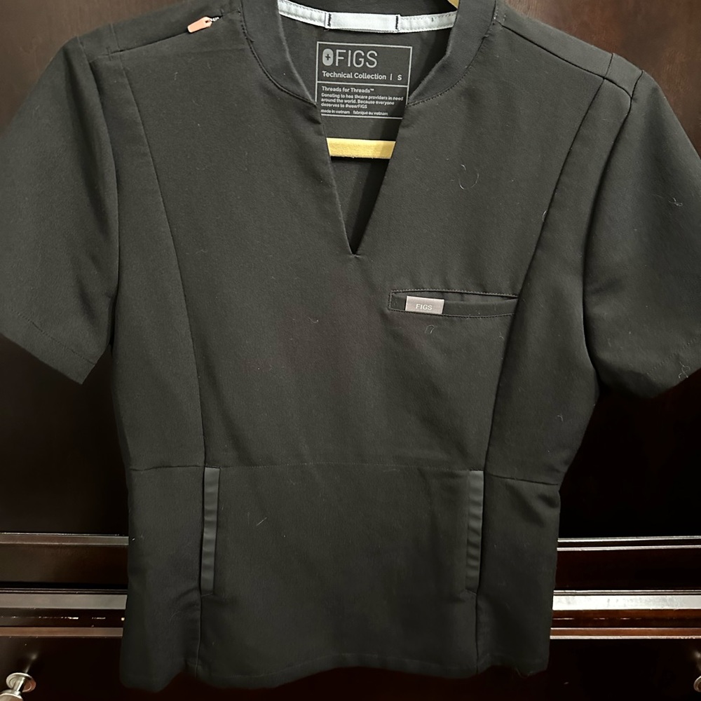 (SOLD) Figs black top size small